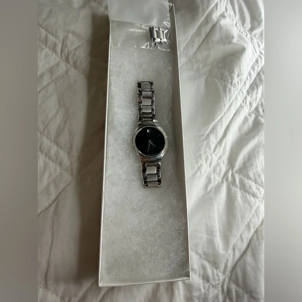 Authentic Movado Serio Watch Classic Minimalist Swiss Luxury + Certificate